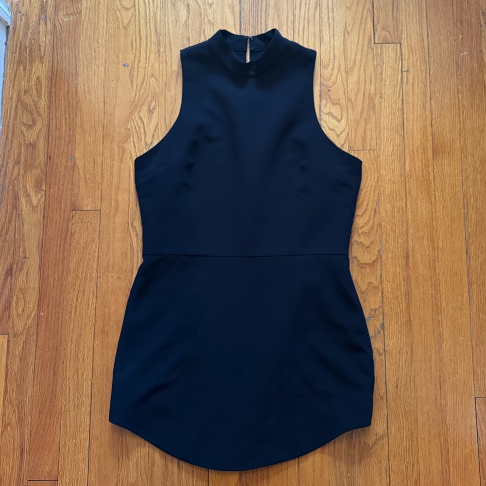 MARSHALL DRESS
Amanda Uprichard - Picture 2 of 2